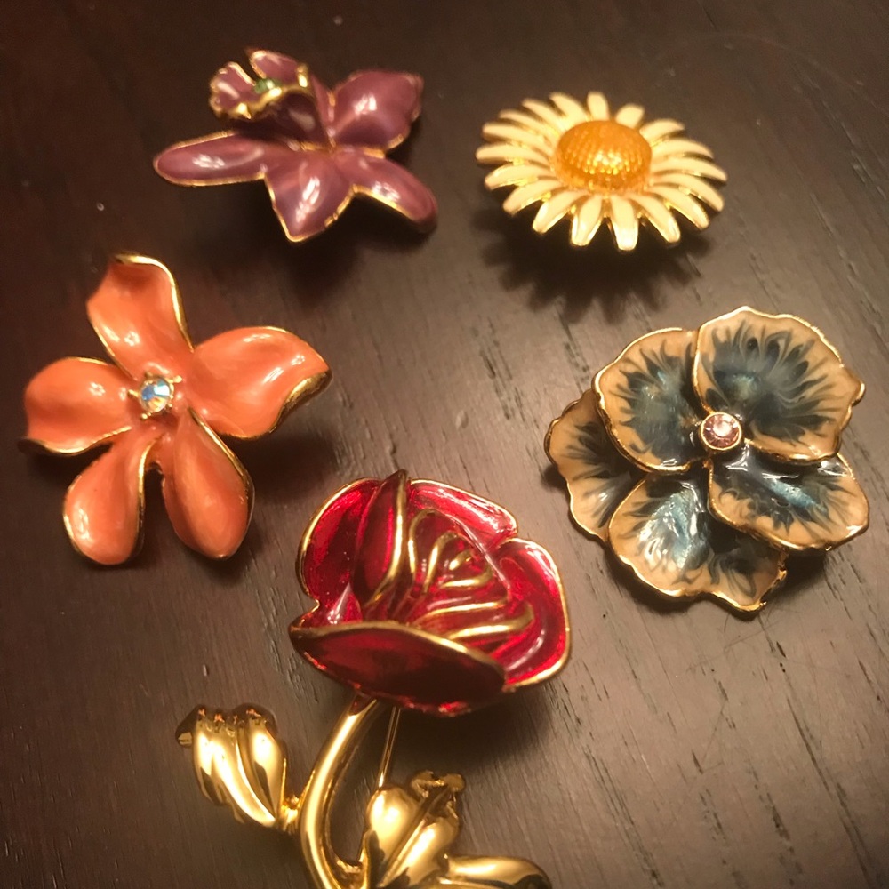 Joan Rivers Interchangeable Spring flower Brooch